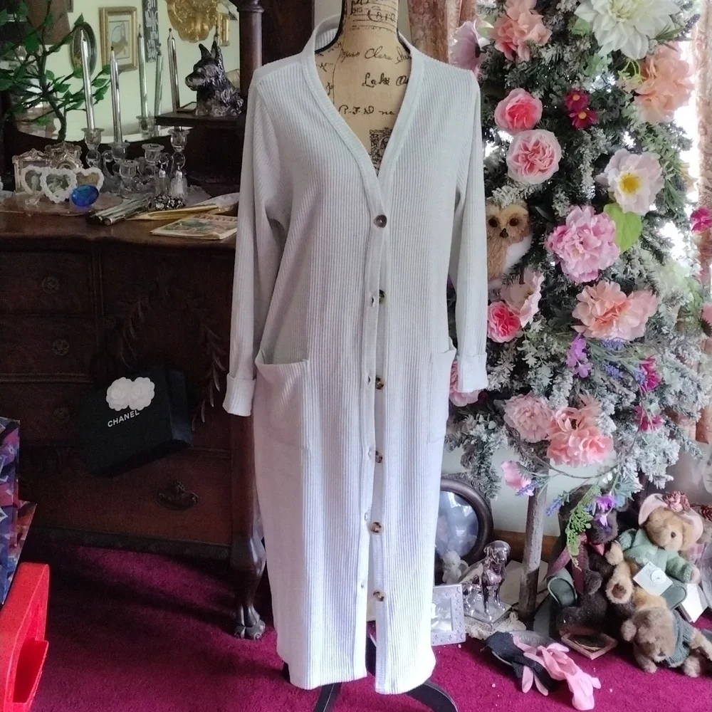 Duster Cardigan in Ecru Color - Picture 2 of 10